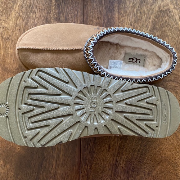 UGG Suede Shoes, Men’s size 10 - Picture 3 of 3